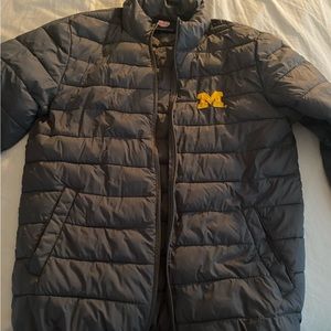 Women’s size small U of M puffer jacket. Grey jacket.